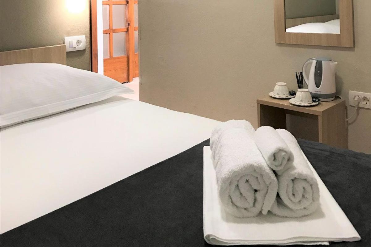Berulia Rooms Brela Bagian luar foto
