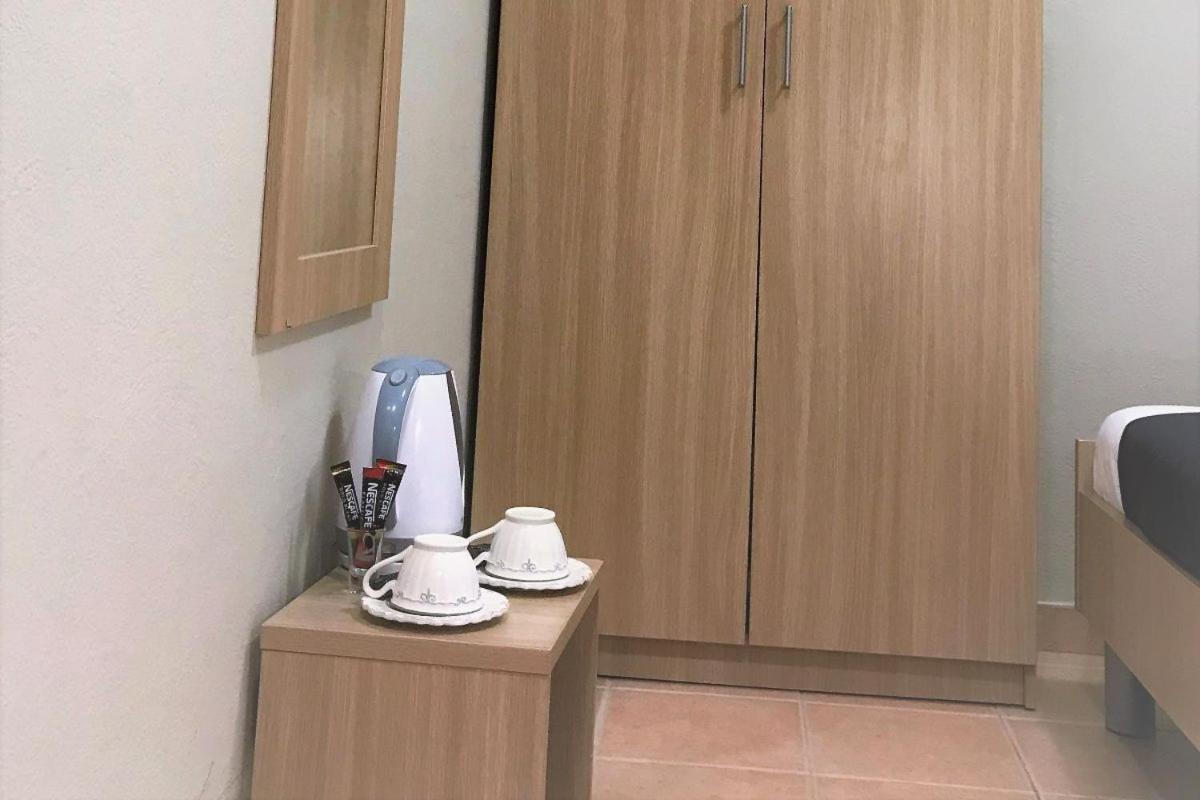 Berulia Rooms Brela Bagian luar foto
