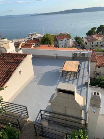 Berulia Rooms Brela Bagian luar foto
